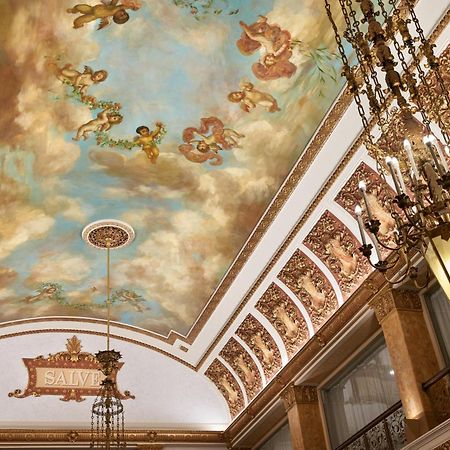 The Pfister Hotel Milwaukee Exterior foto