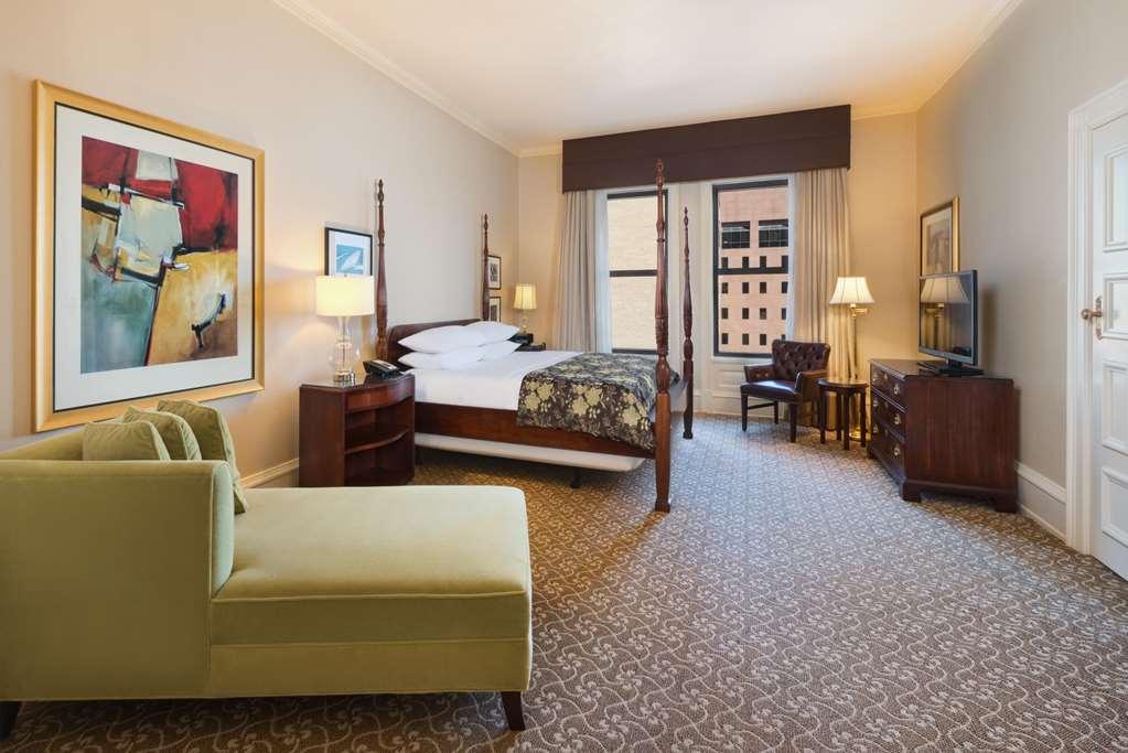 The Pfister Hotel Milwaukee Exterior foto